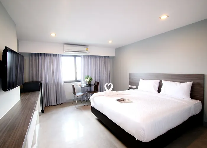 Hotel 14 3*